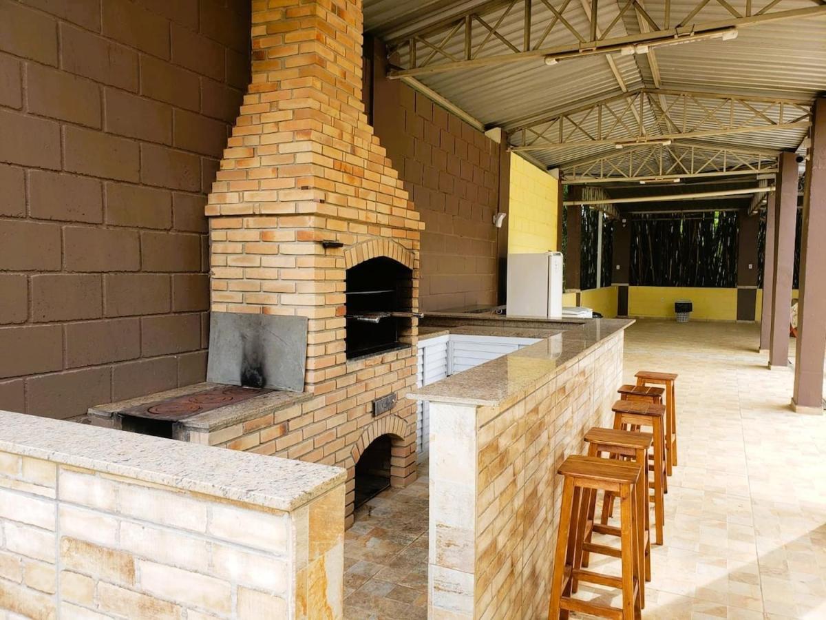 Вилла Chacara Charmosa Com Piscina, Campo De Futebol Гуаратингета Экстерьер фото